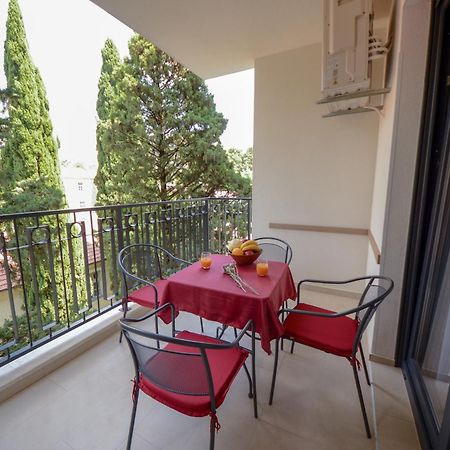 Pine 1 Apartment In The Center تريبينيي المظهر الخارجي الصورة