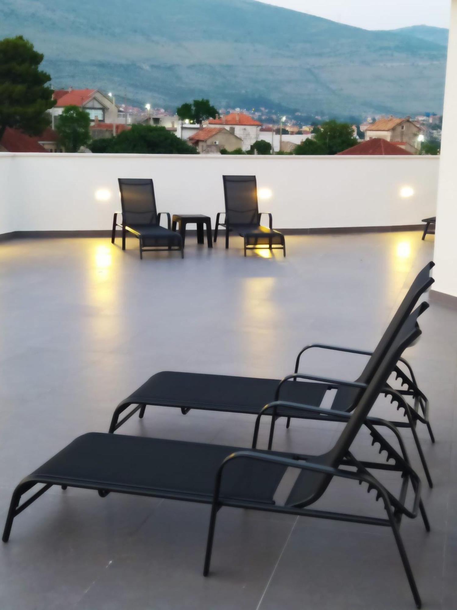 Pine 1 Apartment In The Center تريبينيي المظهر الخارجي الصورة